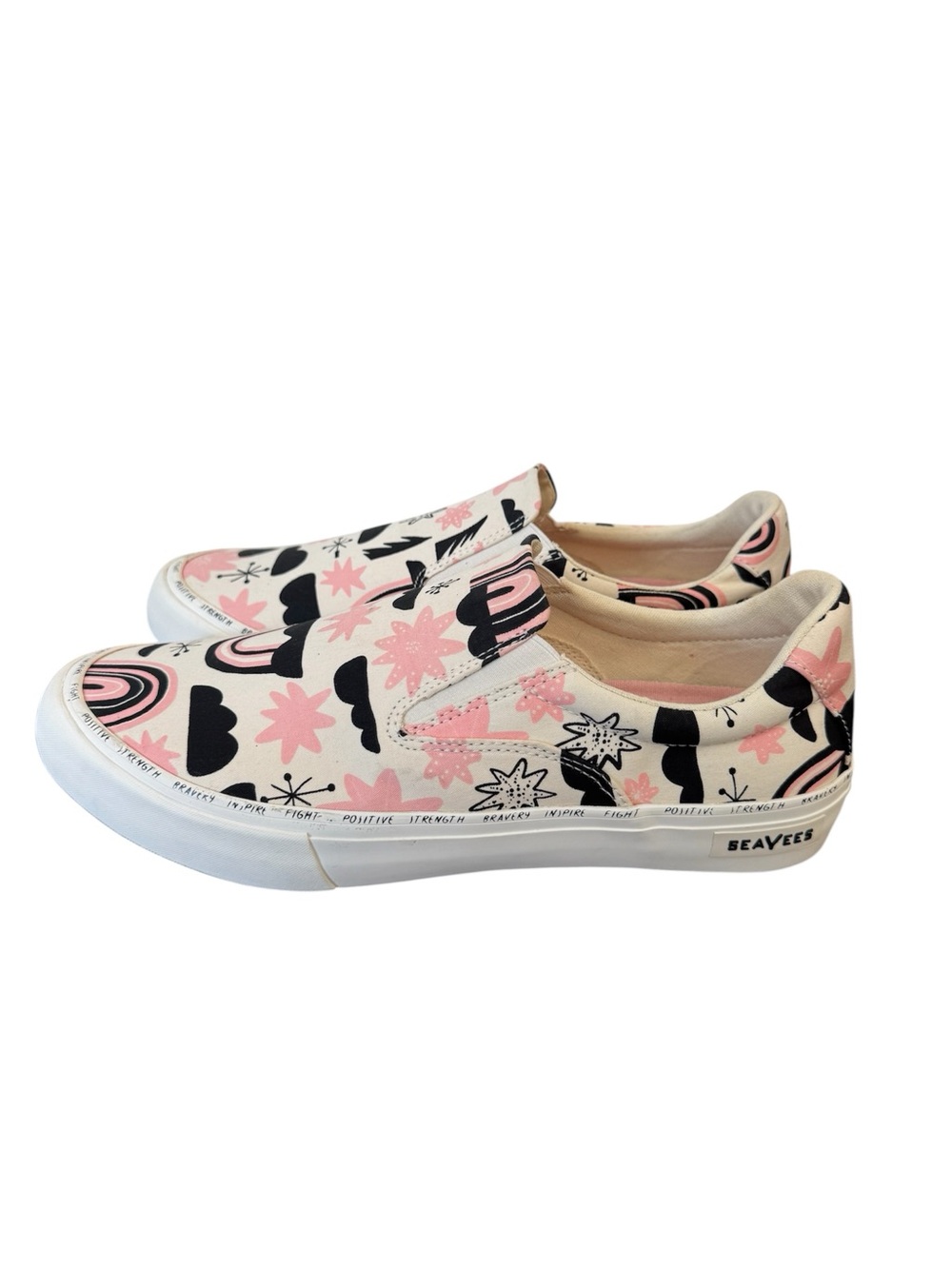 SeaVees Hawthorne Slip On Breast Cancer Pink/Natural Twill mens 10.5 women’s 12